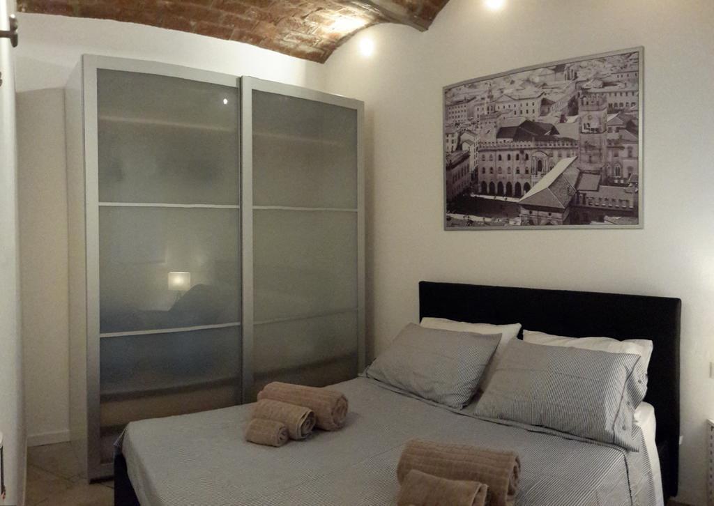 Farolfi Apartments Rialto Bologna Room photo
